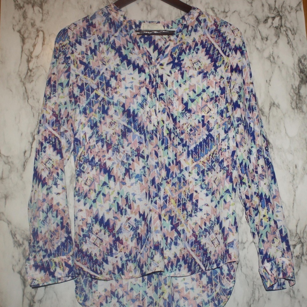 Pink‎ Rose Abstract Aztec Print Top Size Small